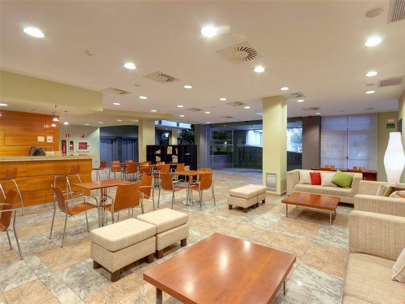 รามาดา บาย วินด์แฮม บาเลนเซีย อัลมุสซาเฟส Hotel ภายนอก รูปภาพ